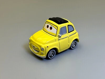 路易吉 - 迪士尼皮克斯汽车 - Tomica #C-12 全新带盒 — 第 1/4 张图片
