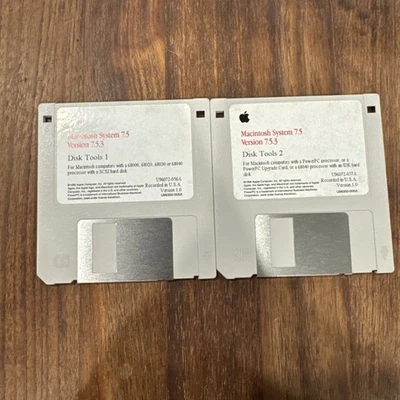 Macintosh System 7.5 Version 7.5.3 disc tools 1&2 on 3.5" disk - Near Mint - Image 1 of 3