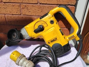 Dewalt SDS Bohrhammer 110v 2 Modi - Bild 1 von 3