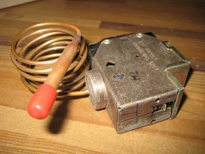 Johnson Controls M0DP20EB 8-16 amperios 120-240VAC Penn - Imagen 1 de 2