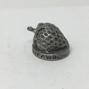 Pezzo di ricambio Strawberry Mover gioco per Monopoly The Beatles edizione 2008 - Foto 1 di 3