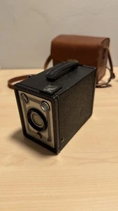 Art Deco Vrede Box Camera, produced by Vredeborch Germany, 1950, 120 Film Type - Photo 1/16