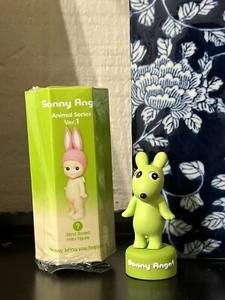 SONNY ANGEL Animal Series Versión 1 SECRETO Robby Mini Figura Diseñador Juguete RARO - Imagen 1 de 3