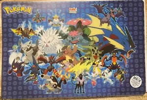 Mantel individual de aspecto vintage Pokémon de ZAK Designs sin BPA con carácter legendario - Imagen 1 de 9