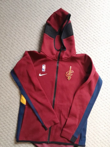 Nike Cleveland Cavaliers Boys Hoodie Medium Full Zip Jacket Cavs Basketball NBA Cover
