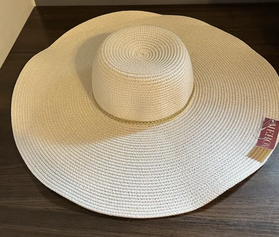NWT One Size Wide Brim Sun Hat White w Gold Trim Straw Floppy Boho Summer Cruise - Image 1 of 4