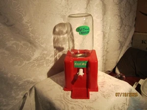 Dispensador de refrescos Kool-Aid de colección por Trim Molded Prod Co - Imagen 1 de 9