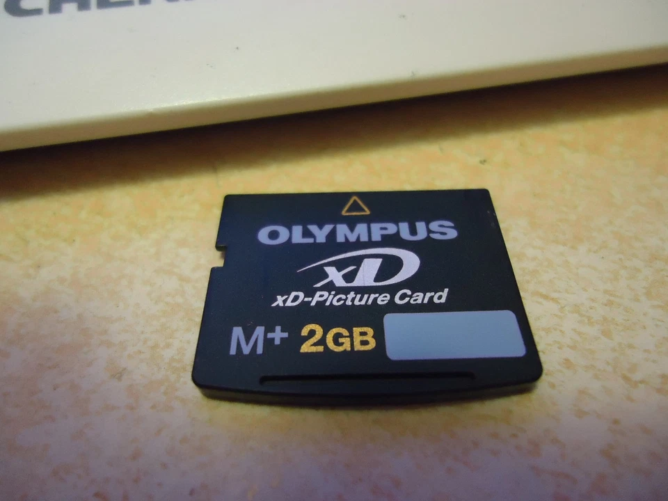 Olympus XD Picture Card 2GB Tarjeta de Memoria  vintage probado ok España - Imagen 1 de 4
