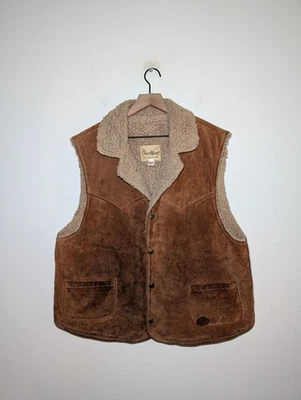 Vintage Deer Wear Brand Suede Leather Vest Sherpa Fur lined Men's Size 48 - Image 1 of 4