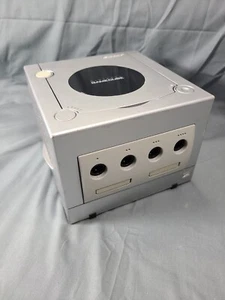 Nintendo GameCube Platinum Console - Silver DOL-001 JPN. Tested - Picture 1 of 8