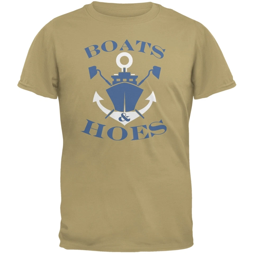 Camiseta Boats & Hoes bronceada para adulto Foto 1 de 1