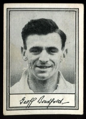 Trade Card, Barratt, FAMOUS FOOTBALLERS, A1, 1953, Bristol Rovers,G Bradford,#19 - Image 1 of 3