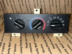 P55055459AE 1998-2003 Dodge Ram Van OEM Manual Temp Climate Control With AC - Picture 1 of 9