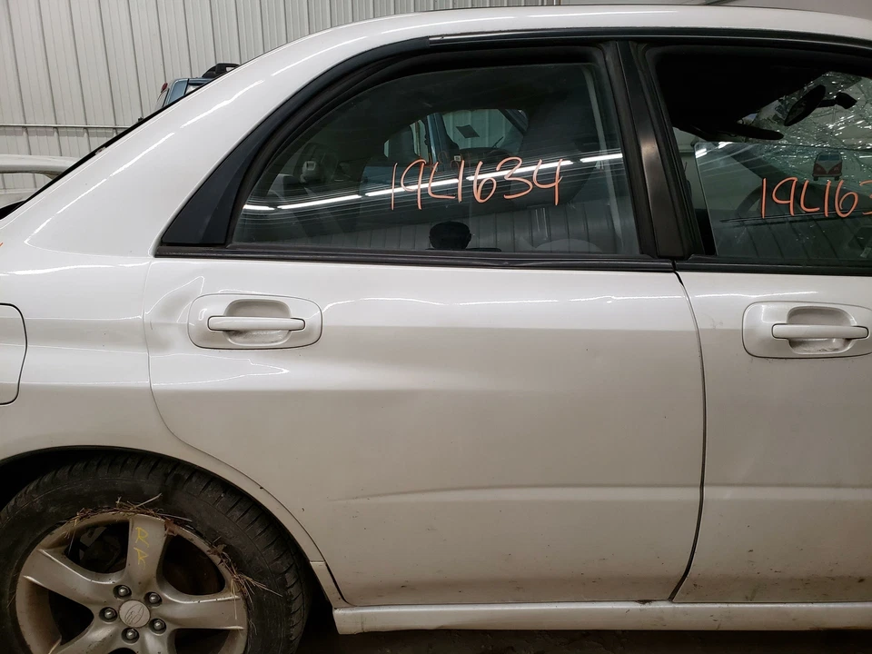 Subaru Impreza 2007 sedán pasajero derecho puerta trasera ventana de vidrio solamente Foto 1 de 1