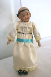 Muñeca China Hueso Vintage 7 1/2" con Soporte de Metal Original Vestido Diadema Cuerpo de Tela - Imagen 1 de 7