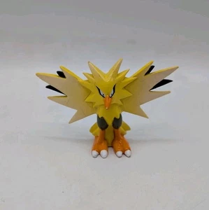 Zapdos Tomy Pokemon Figura CGTSJ 1999 PVC Nintendo 2" De Colección Auténtica - Imagen 1 de 5