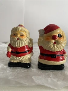 Juego de coctelera de sal y pimienta de Papá Noel guiñando un ojo Japón Commodore de colección - Imagen 1 de 6