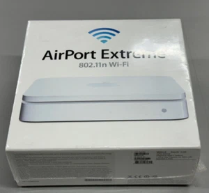 Apple AirPort Extreme 5-Port Gigabit Wireless N Router (MD031AM/A) - Picture 1 of 3
