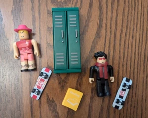 Roblox 3" Action Figure, Series 1 Roblox High School Game Pack (NO CODE) - Picture 1 of 1
