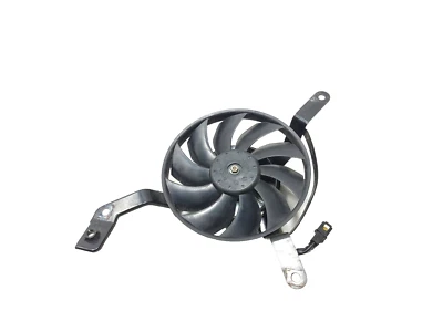 Ventilador de refrigeración del radiador Triumph Street Triple R 2009-2016 OEM Foto 1 de 4