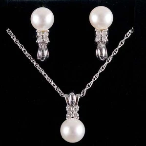 14k White Gold Round Bead Cultured Pearl Diamond Necklace Earring Set .12ctw - Picture 1 of 12
