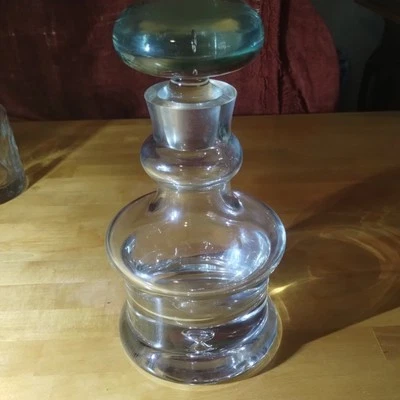 Decantador de licor Ravenscroft Crystal Larchmont de 10 1/2 pulgadas de alto Foto 1 de 2