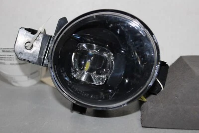 2019 2020 NISSAN ALTIMA RIGHT SIDE FOG LIGHT - Image 1 of 4