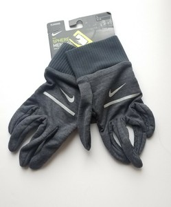 nike tech fleece gloves