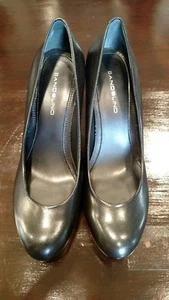Black Leather High Heel Bandolino Platform Pumps Size 7 - Picture 1 of 5