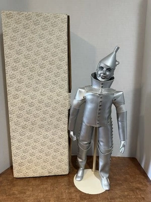 Muñeca de porcelana Tin Man Wizard of Oz Franklin Mint Heirloom con caja y soporte Foto 1 de 4