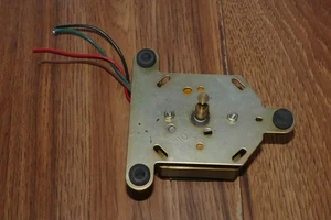 Pioneer PL-15D II Turntable Parts - Motor - Tested - Picture 1 of 5