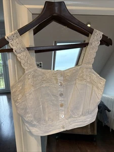 Urban Outfitters Cropped Button Down White Top Size XS - Picture 1 of 7