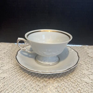 Taza y platillo vintage de té/café Wawel China Casa Oro hecho en Polonia - Imagen 1 de 12