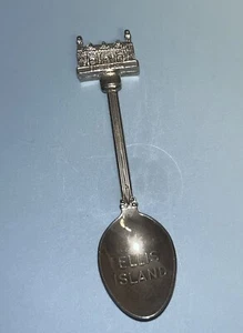 CUCHARA DE RECUERDO CHAPADA EN PLATA ELLIS ISLAND - 4" Inglaterra W.A.P.W - Imagen 1 de 5