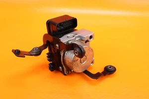 Bomba abs Triumph Tiger Xc 800 2011-2014 - Imagen 1 de 9