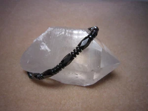 Pulsera de gemas elásticas unisex de hematina magnética, hecha a mano - Imagen 1 de 3