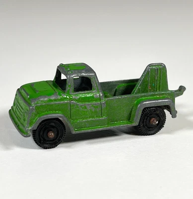 Vintage 1960s TootsieToy Jeep Wrecker Tow Truck Diecast Green Made in USA - Image 1 of 4