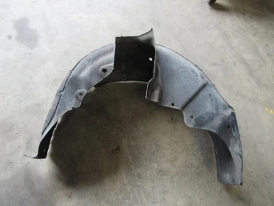 2013 Hyundai Equus left driver rear back quarter panel liner inner splash shield Foto 1 de 4