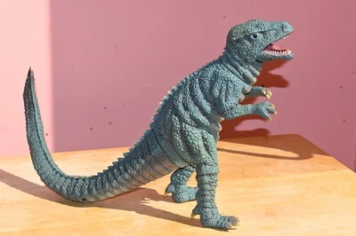 Godzilla Gorosaurus Museum Bandai 1967 - Image 1 of 4
