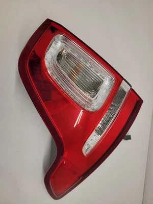 Ford Explorer 2011 2012 2013 2014 2015 luz trasera de pasajero lente roja  Foto 1 de 4