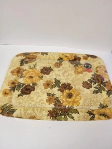 Vintage Quaker Industries TV Tray Floral Fiberglass Gold - Picture 1 of 6