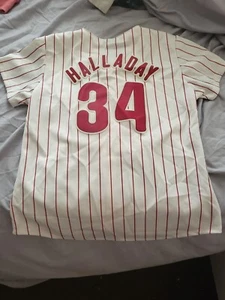 Majestic Philadelphia Phillies Roy Hallday Jersey Sewn Pinstripe MLB Medium - Picture 1 of 7