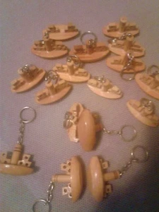 Wooden Boat handmade Key Chain New - Bild 1 von 8