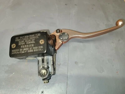 Mango de freno delantero y cilindro maestro 99-10 Suzuki GZ250 Foto 1 de 3