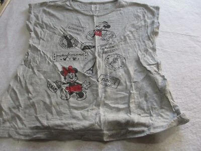 Disney uniqlo mickey & minnie mouse shirt sz 9-10 - Image 1 of 4