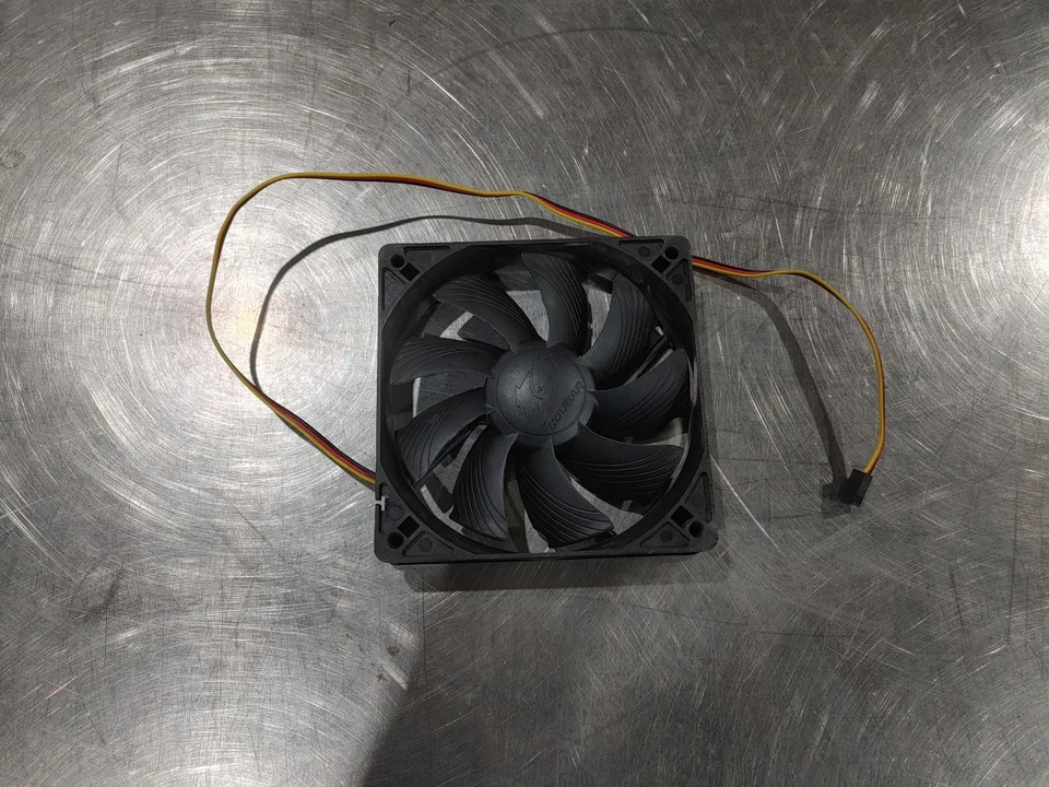 COUGAR CF-T12SB4 120MM 3 Pin Computer PC Case Fan - Fair - Image 1 of 2