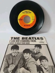The Beatles I Want To Hold Your Hand/I Saw Her Standing There 5112 Capitol 45RPM - Picture 1 of 9