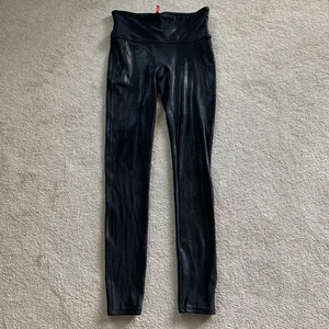 Leggings Spanx imitación cuero para mujer talla M negro estilo 2437 - Imagen 1 de 8