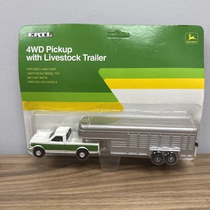 Ertl John Deere - Ford F250 4WD Pickup with Livestock Trailer - Diecast 1:64 NEW - Picture 1 of 4