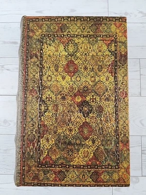 Caja de almacenamiento secreta decorativa antigua inspirada en madera forrada  Foto 1 de 4